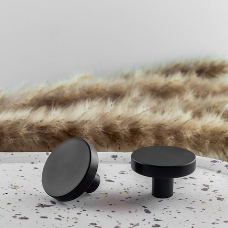 Gałka do mebli uchwyt meblowy czarna klasyczna minimalistyczna do szafek szuflad 30mm