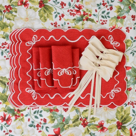 Poszewka świąteczna Very Holly Christmas – 45 × 45 cm