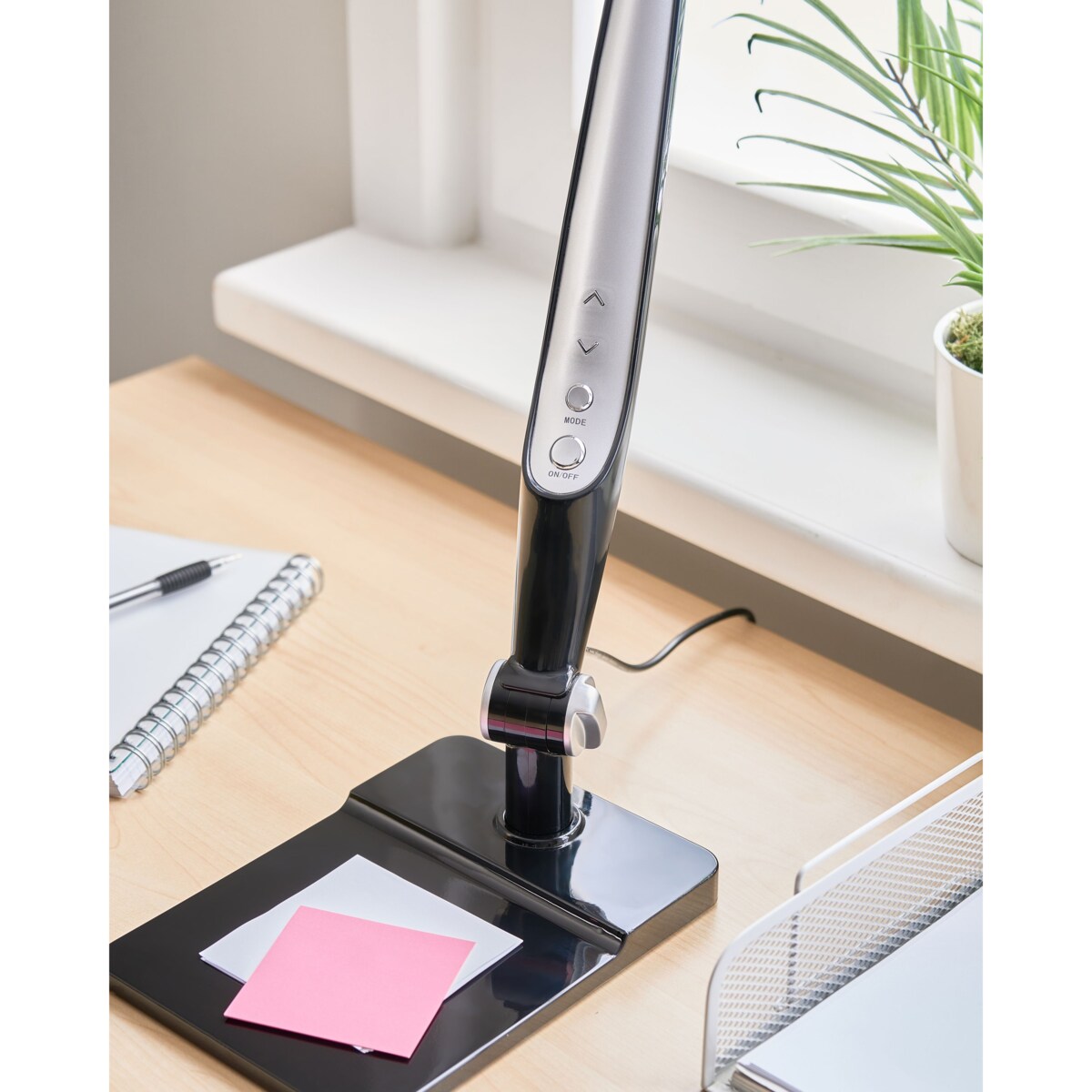 Lampa biurkowa LED PEGASI Ze ściemniaczem Czarny