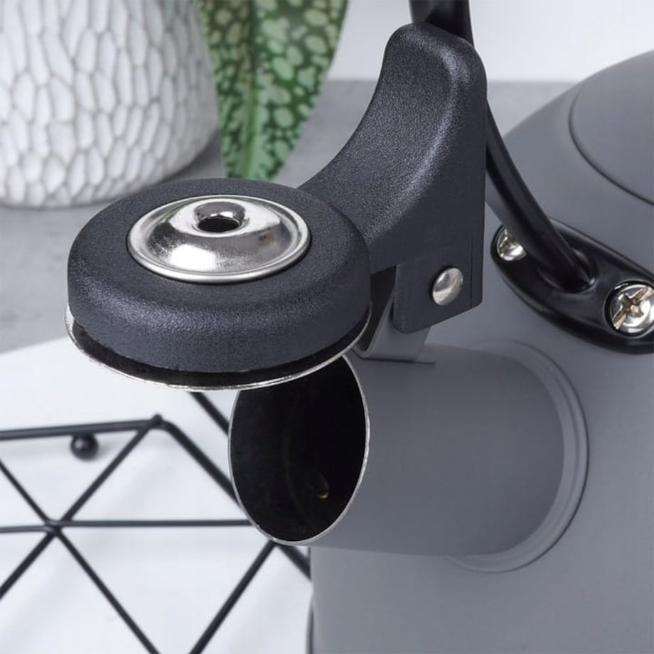 Czajnik Szary Stalowy z Gwizdkiem Gotowania Wody Tradycyjny metalowy na Gaz