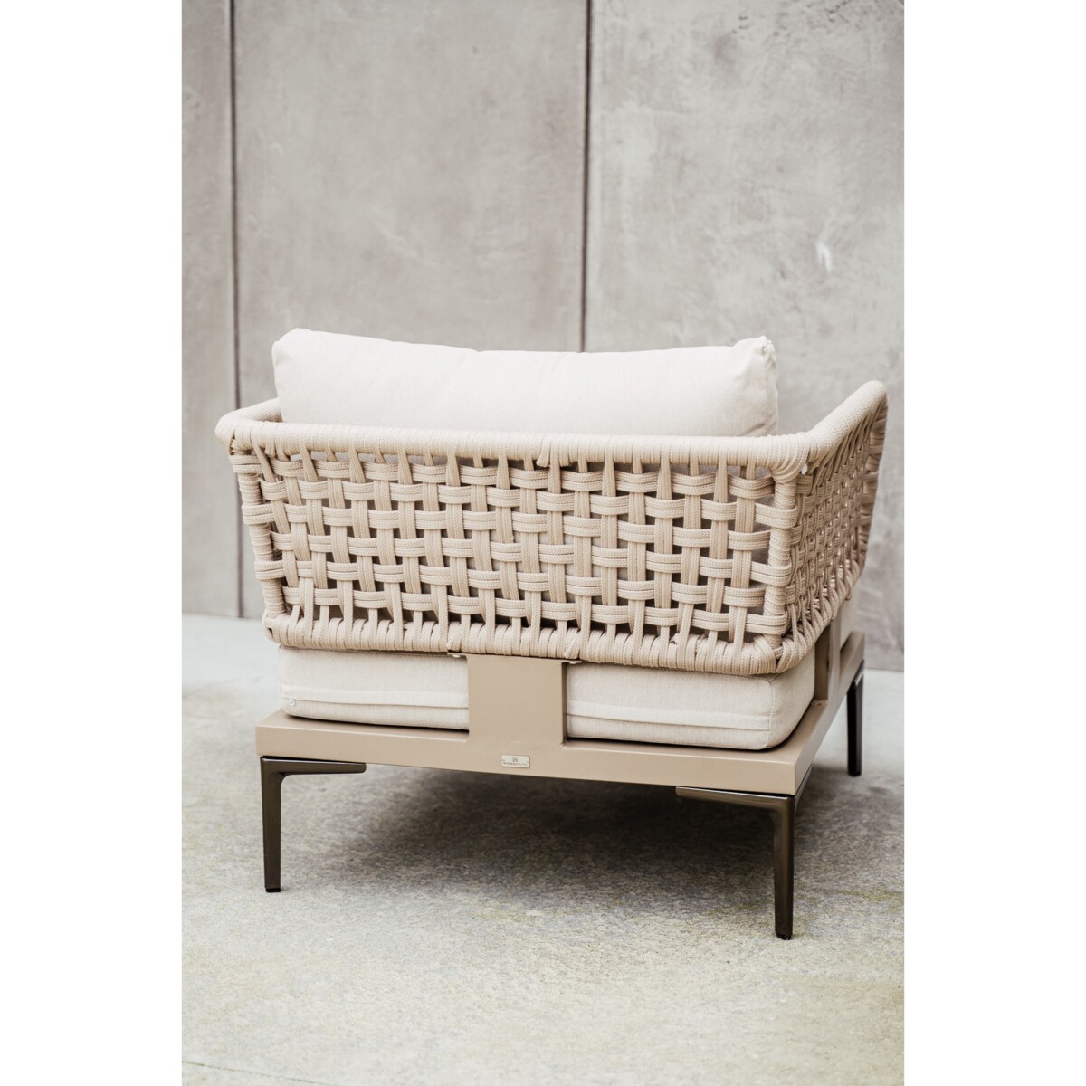 FOTEL ALUMINIOWY TIZIANO SZAMPAŃSKI