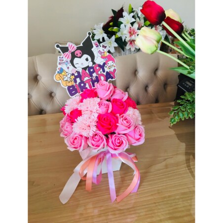 FLOWER BOX RÓŻOWE kwiaty z mydła pachną na urodziny dziewczynki prezent dar