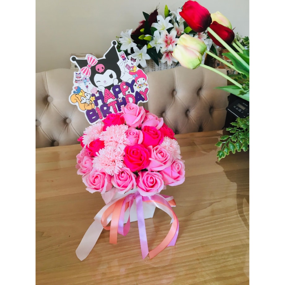 FLOWER BOX RÓŻOWE kwiaty z mydła pachną na urodziny dziewczynki prezent dar