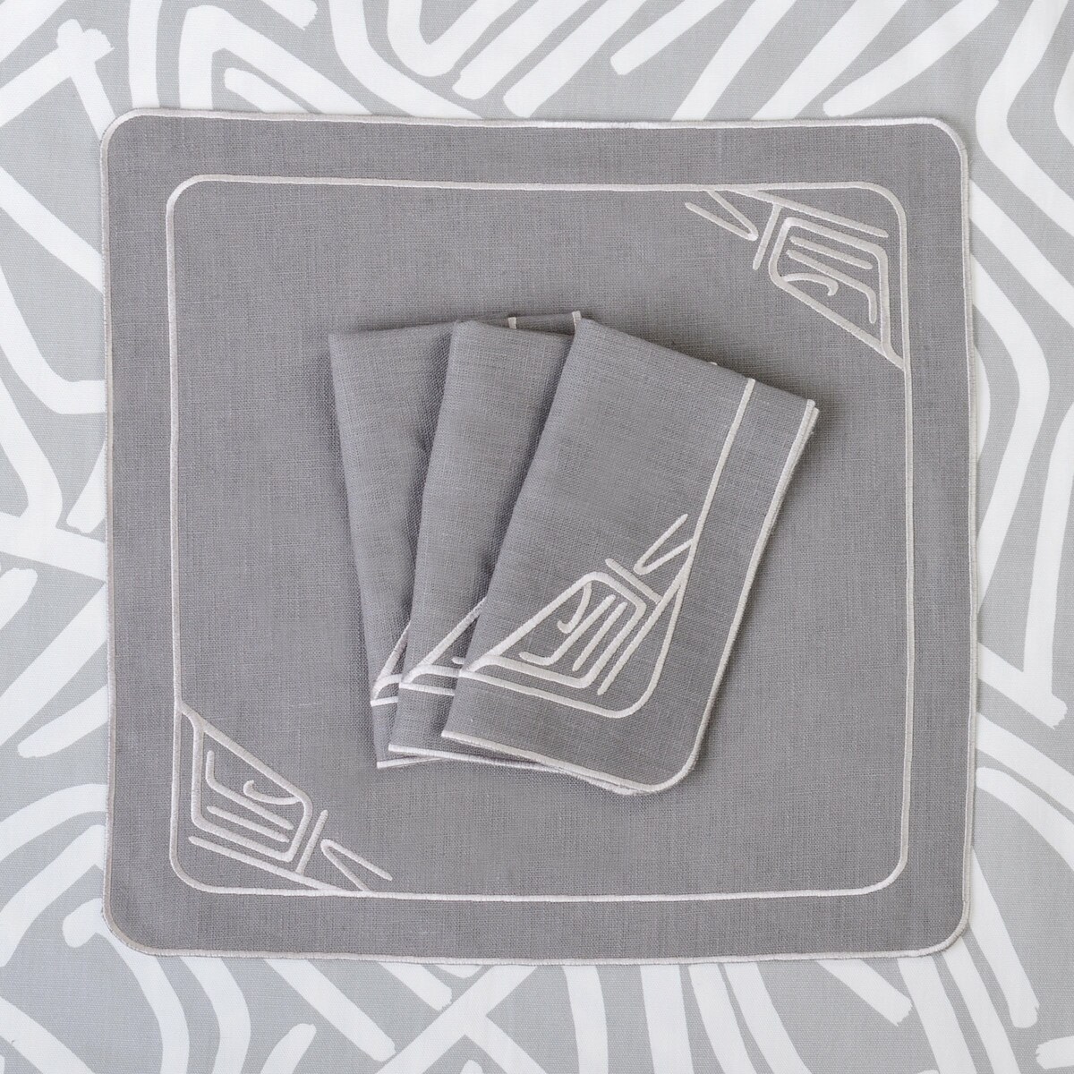 Obrus Infinity – 130 × 250 cm