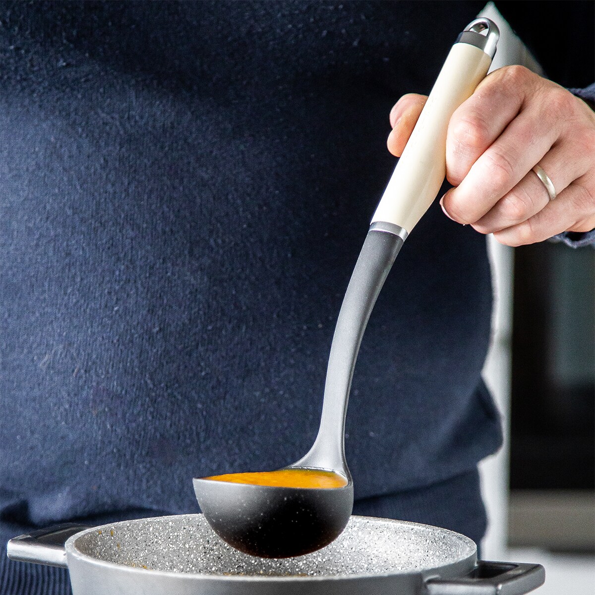 KitchenAid chochla CORELINE Almond Cream