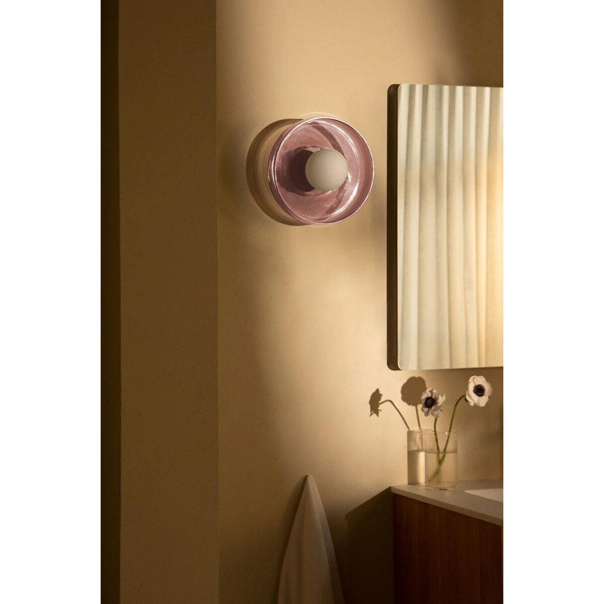 Kinkiet szklany Jaxal różowy Ø25 cm