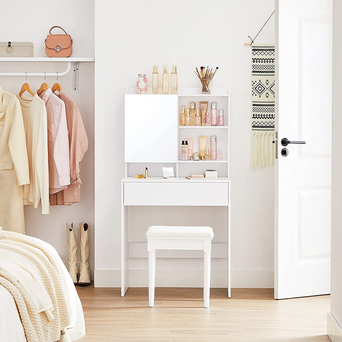 TOALETKA Z LUSTREM W STYLU SKANDYNAWSKIM - BIAŁA