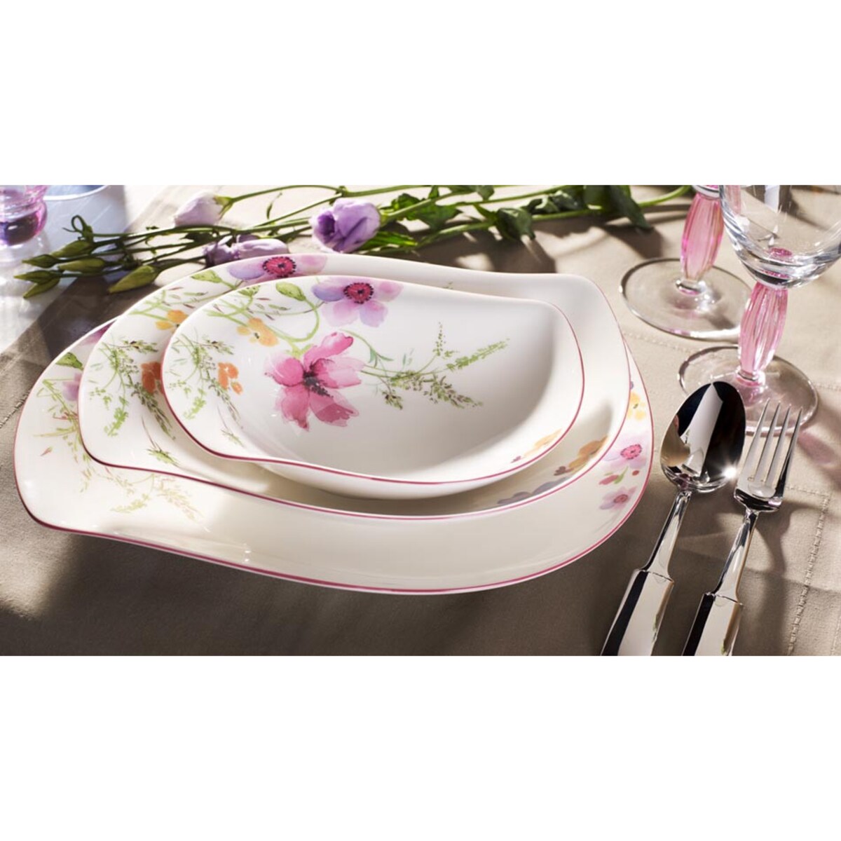 Miska głęboka Mariefleur Serve & Salad, 600 ml, Villeroy & Boch