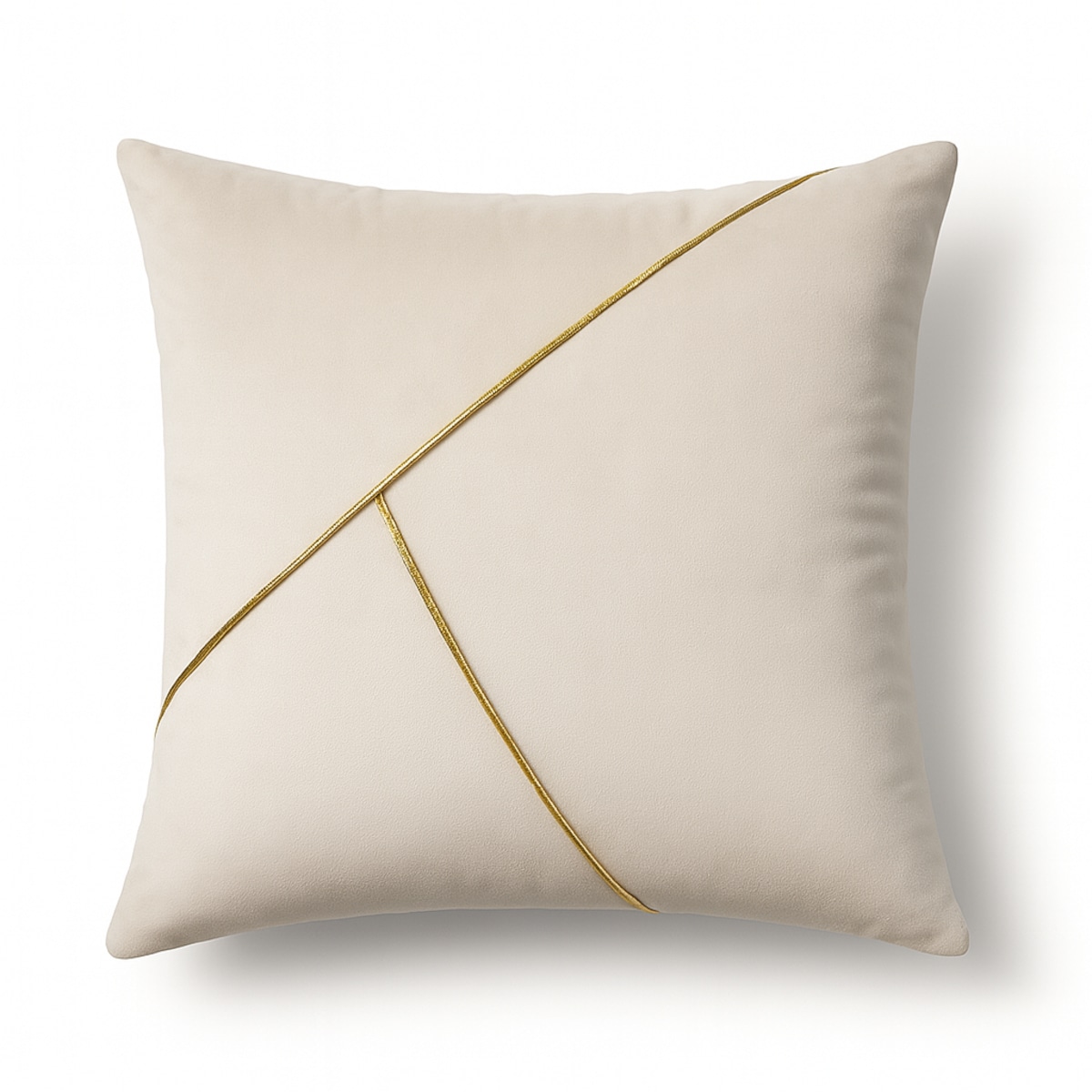 Poszewka na poduszkę ze złotym akcentem Chic - kremowy