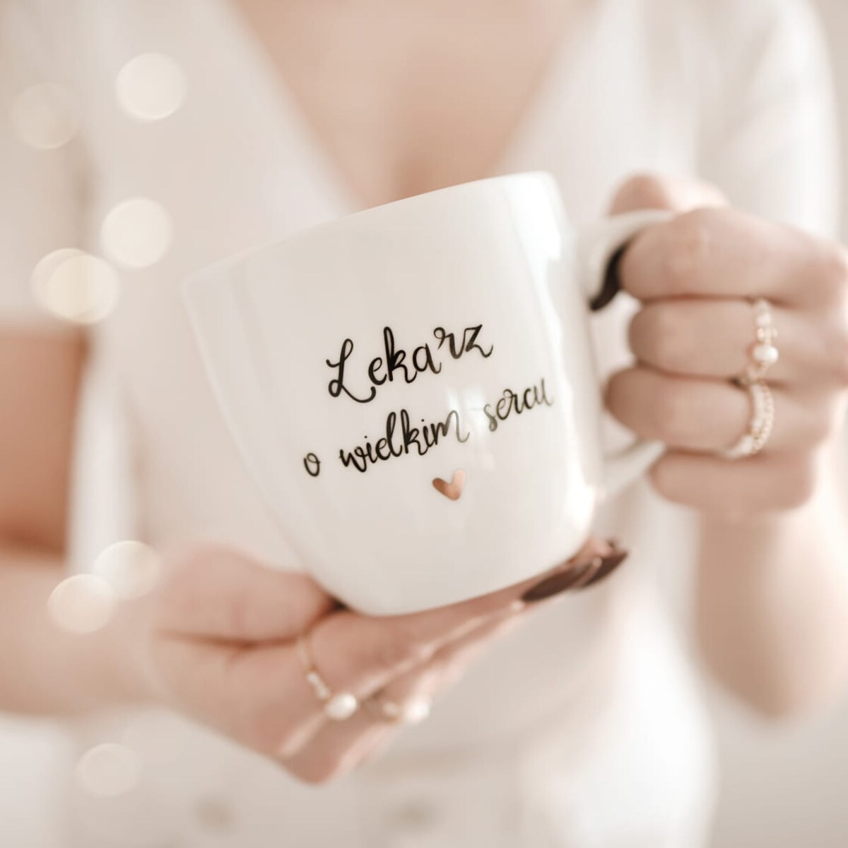 Lekarz o wielkim sercu 300 ml ze złotym sercem | prezent dla lekarza na Dzień Lekarza