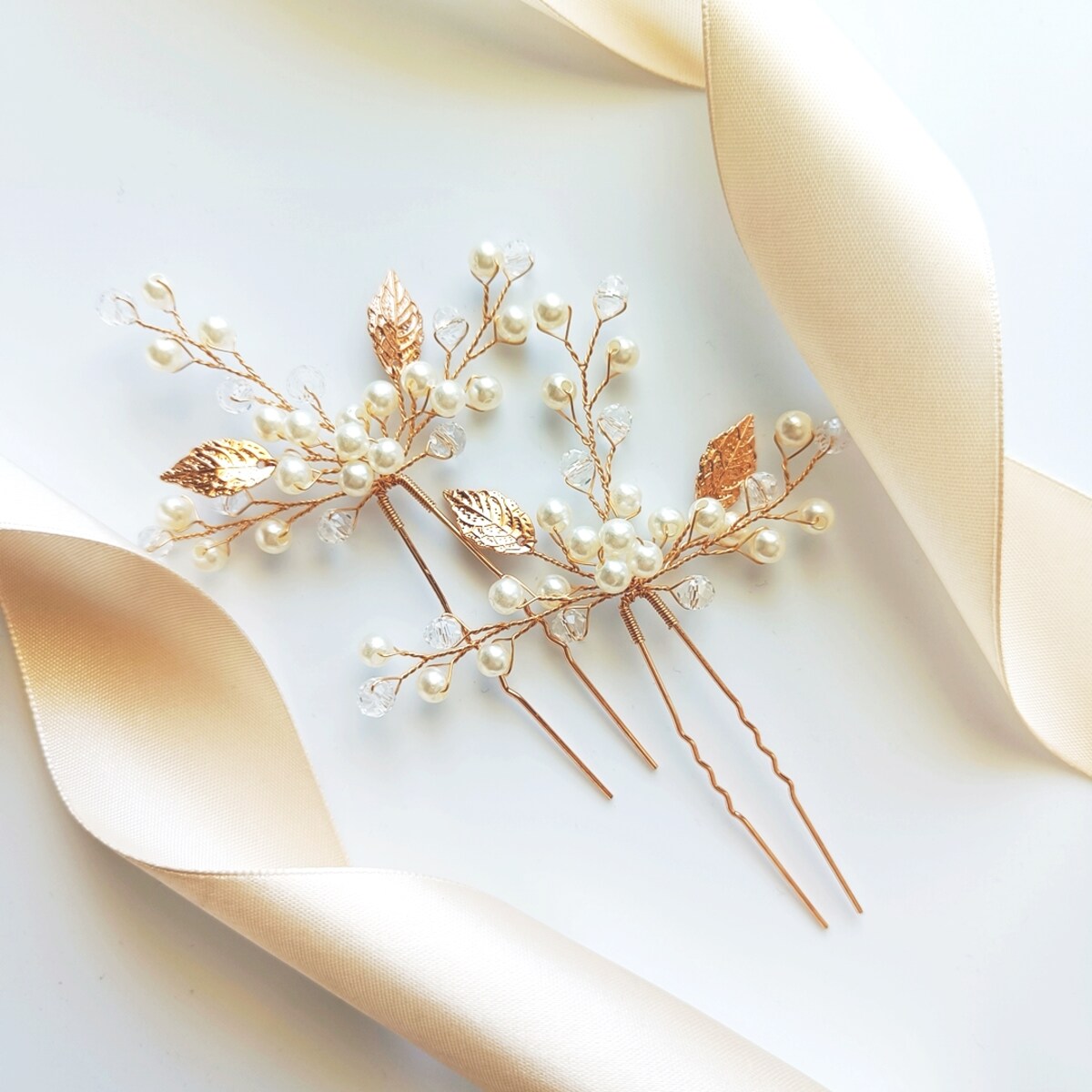 Złote wsuwki kokówki szpilki z listkami i perełkami pozłacane boho ŚLUBNE