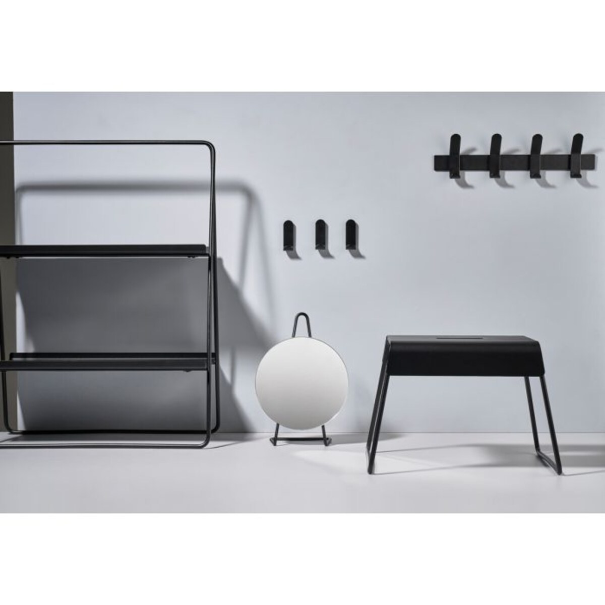 Wieszak ścienny A-rack black white 10582