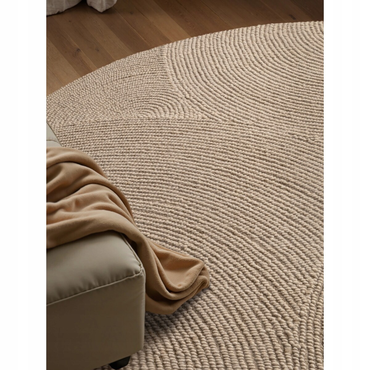 Dywan okrągły wełniany do salonu 120cm, beżowy wzór w półkola, efekt 3d