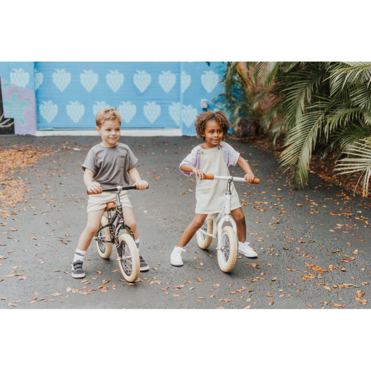 Banwood FIRST GO! rowerek biegowy Marest Allegra black