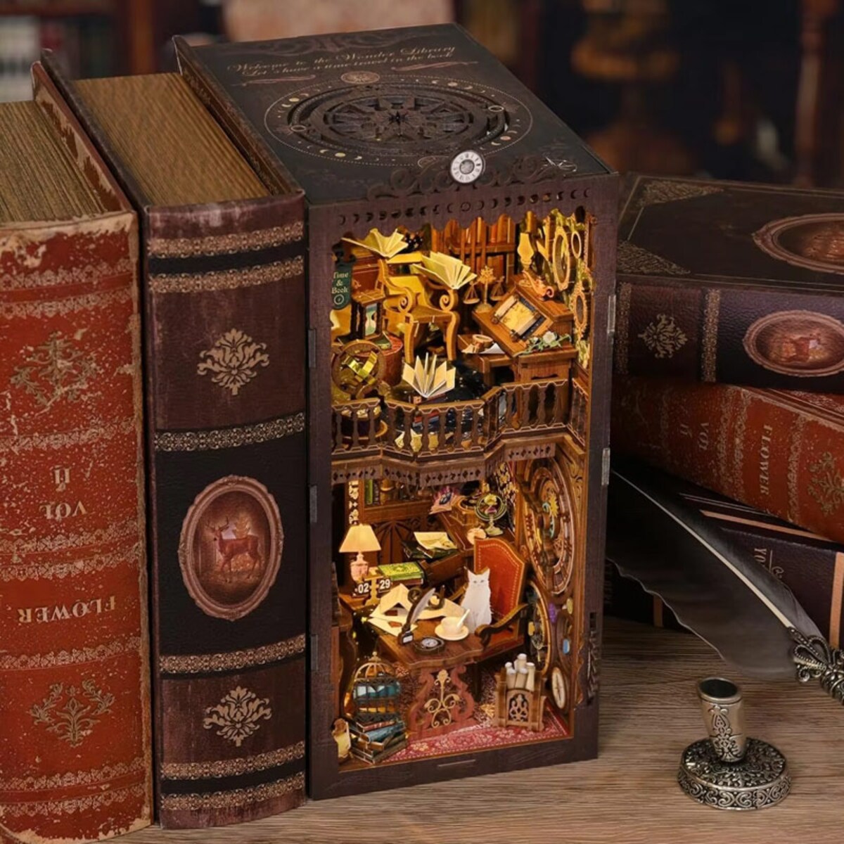 Miniaturowy domek Book Nook - Świątynia wiedzy