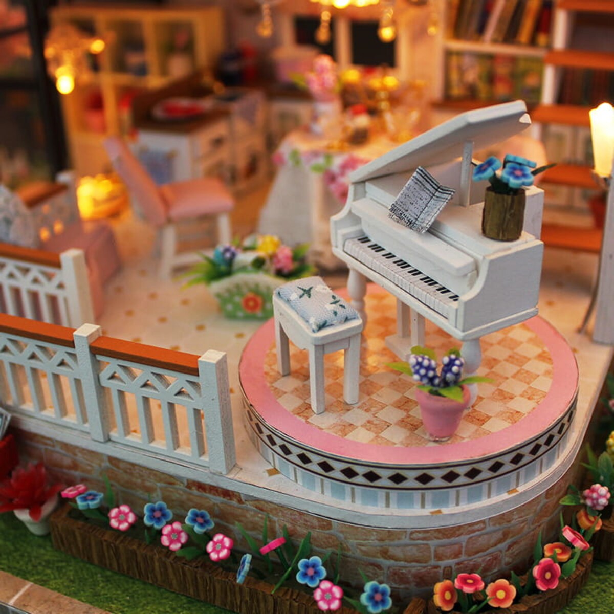 Miniaturowy domek - Lukrowy poranek
