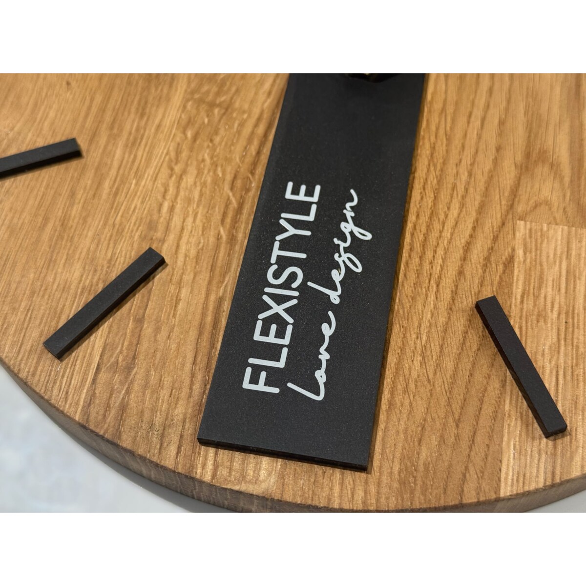 Drewniany zegar na ścianę Dąb Klasyk 30cm czarny