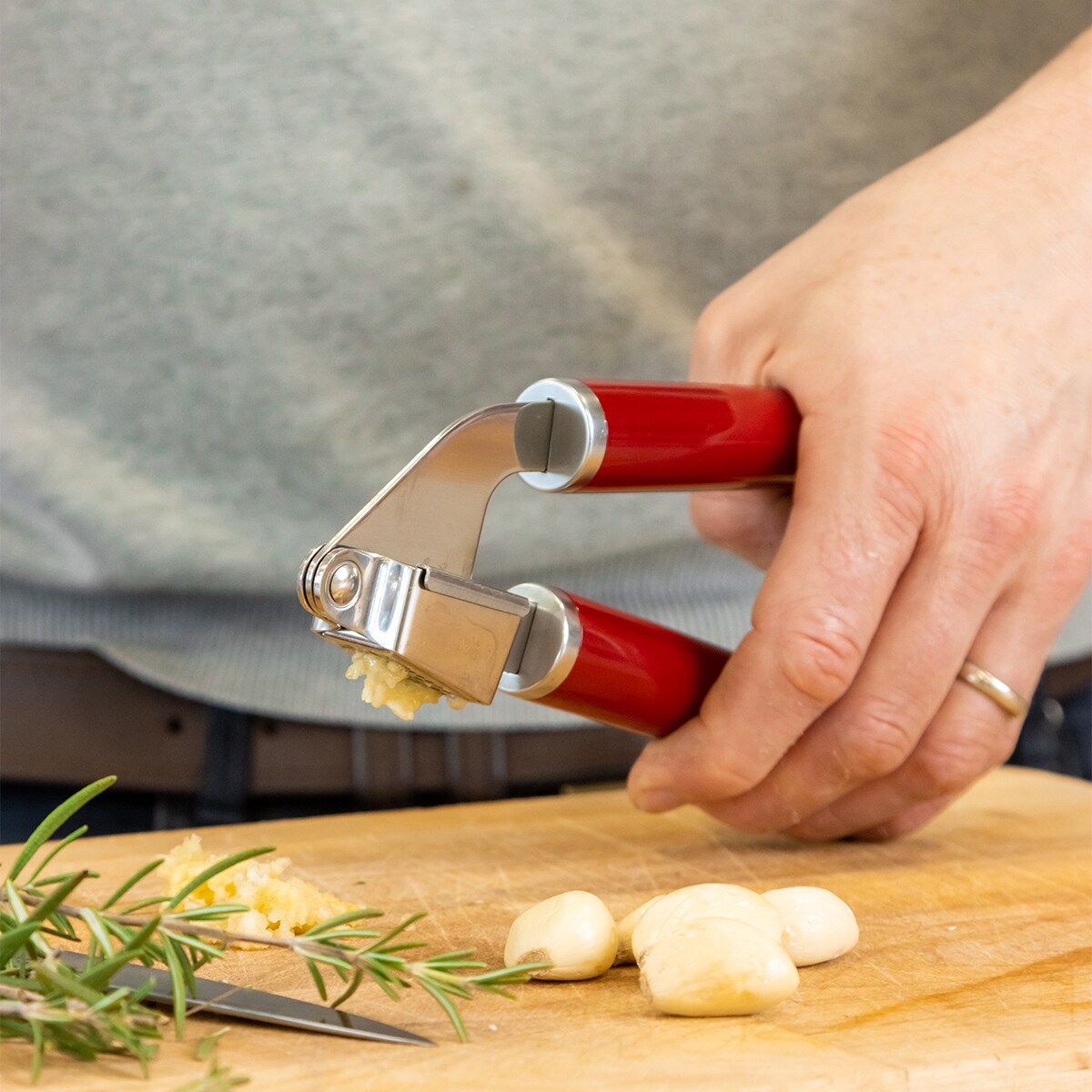 KitchenAid wyciskacz do czosnku CORELINE Empire Red