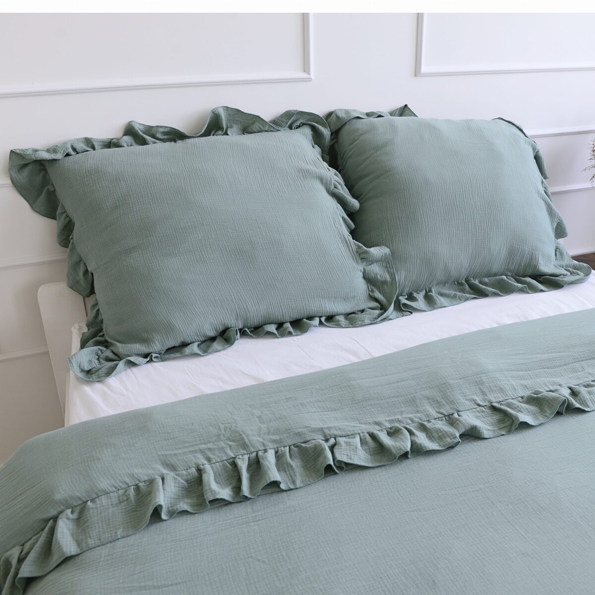 Pościel muślinowa z falbanką boho zieleń 220/200 + 2x70/80