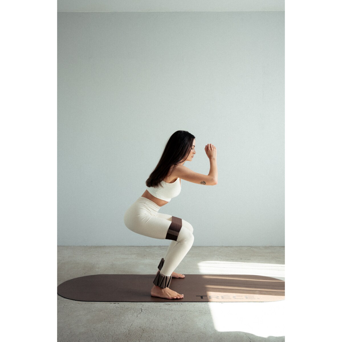 Mata do ćwiczeń TRECE: brązowa