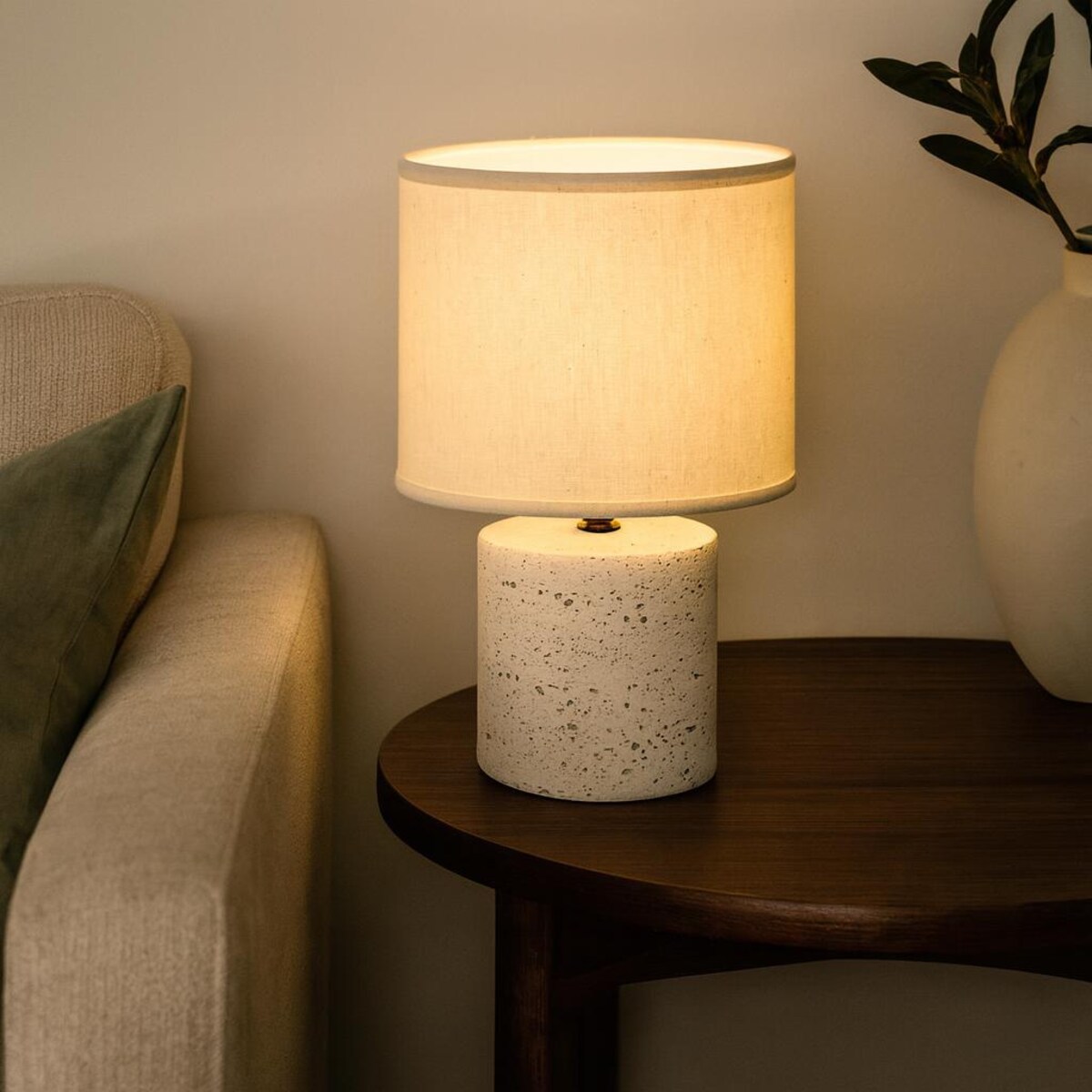 Lampa stołowa z podstawą cementową, abażur lniany, Ø 20,5 x 31 cm