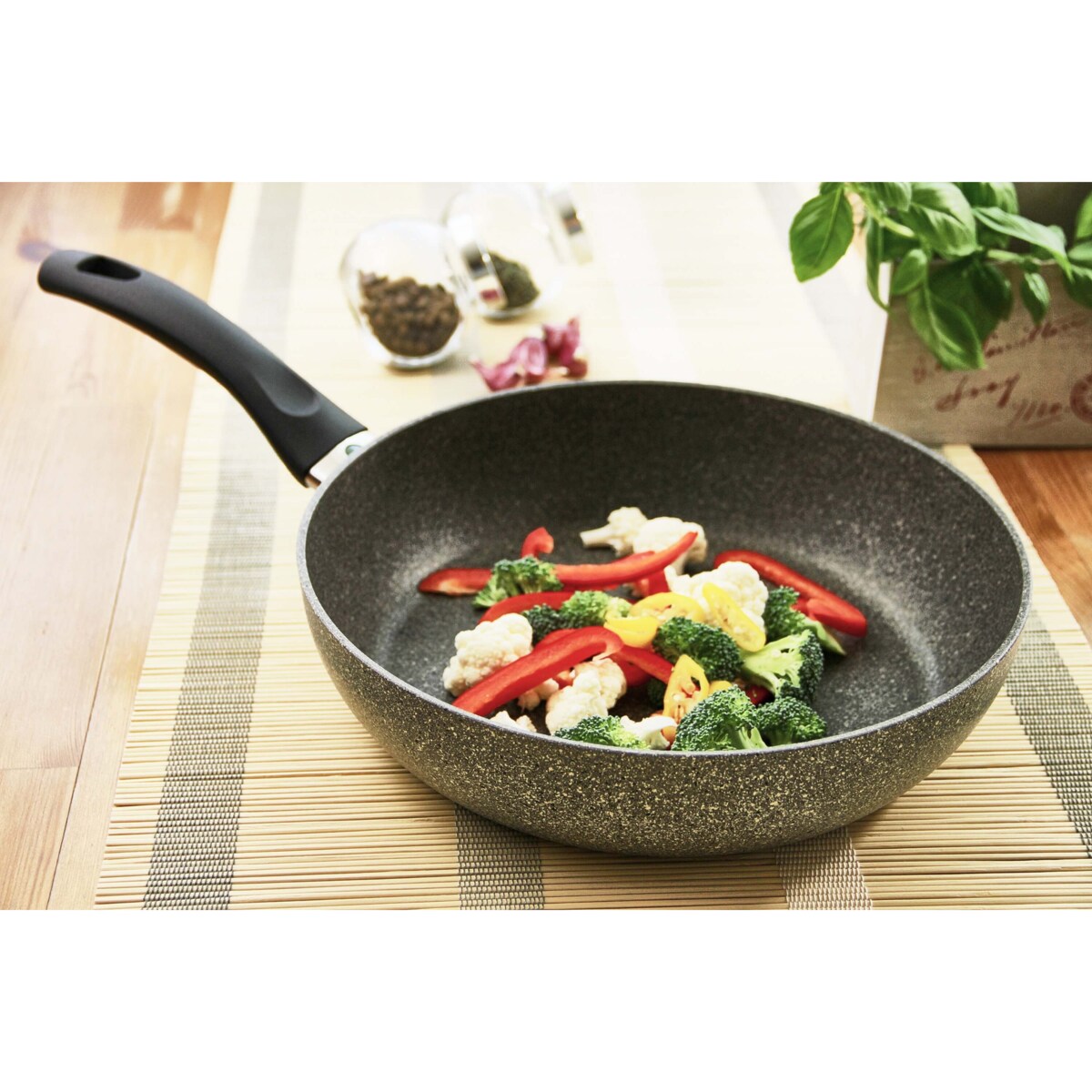 Głęboka patelnia granitowa indukcyjna Ballarini Ferrara - 28 cm