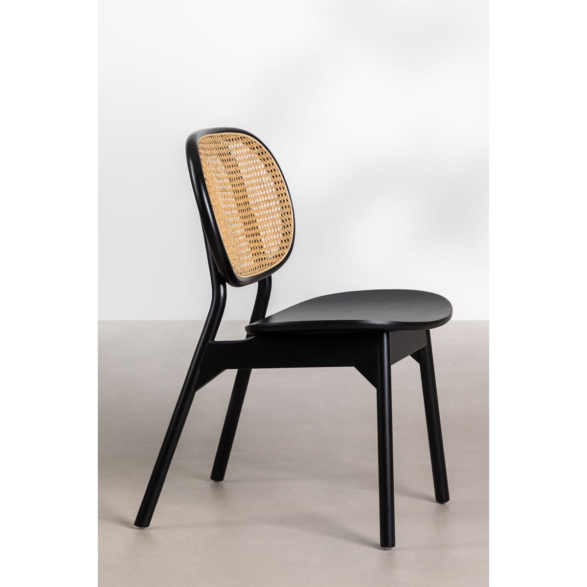 Krzesło drewniane z plecionką wiedeńską czarne Mulno