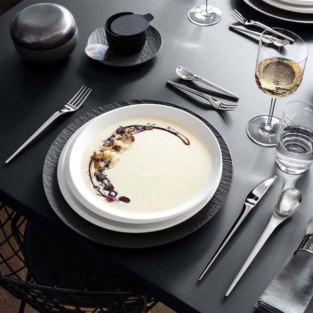 Miska płaska New Moon, 25 cm, Villeroy & Boch