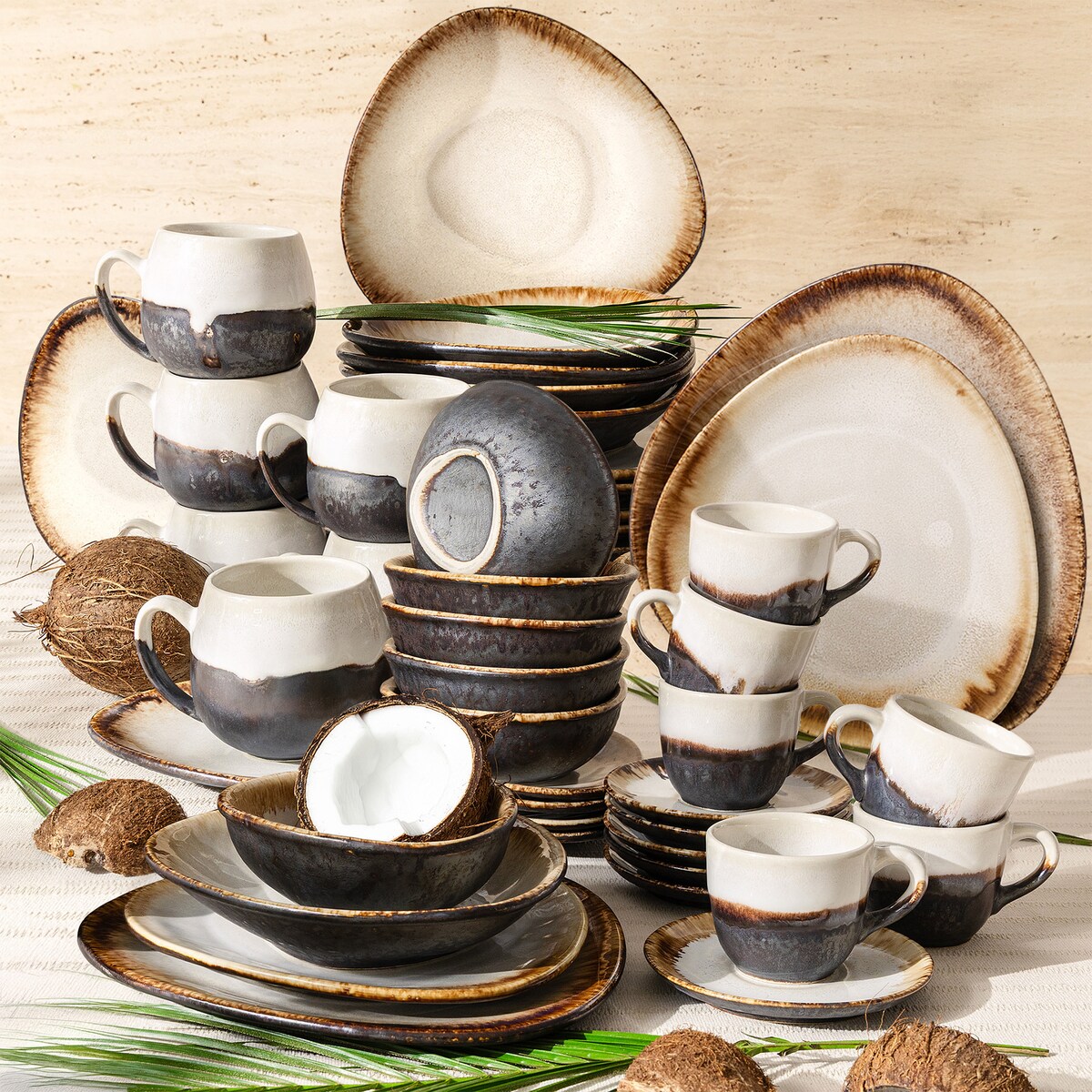 Konsimo PRIMA Zestaw obiadowo-śniadaniowo-kawowy 6 os. (48 el.), jasnobeżowy