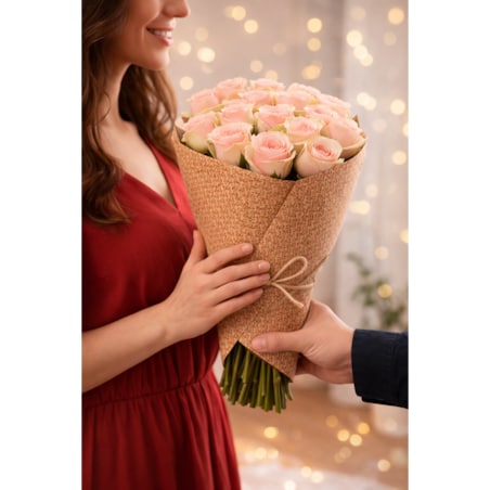 Bukiet róż Pink Mondial FR – 25 sztuk, wysokość 40-45 cm (Ekwador)