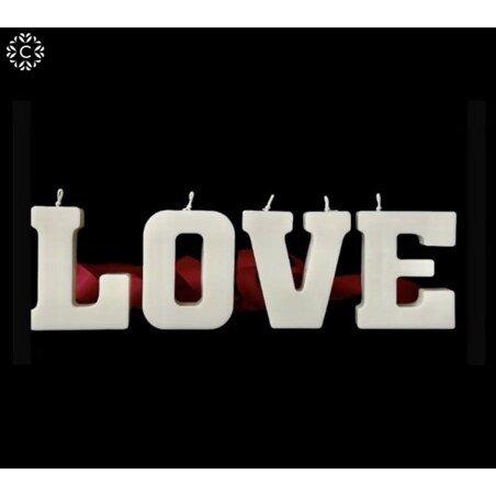 Świeca sojowa ozdobna LOVE na Walentynki