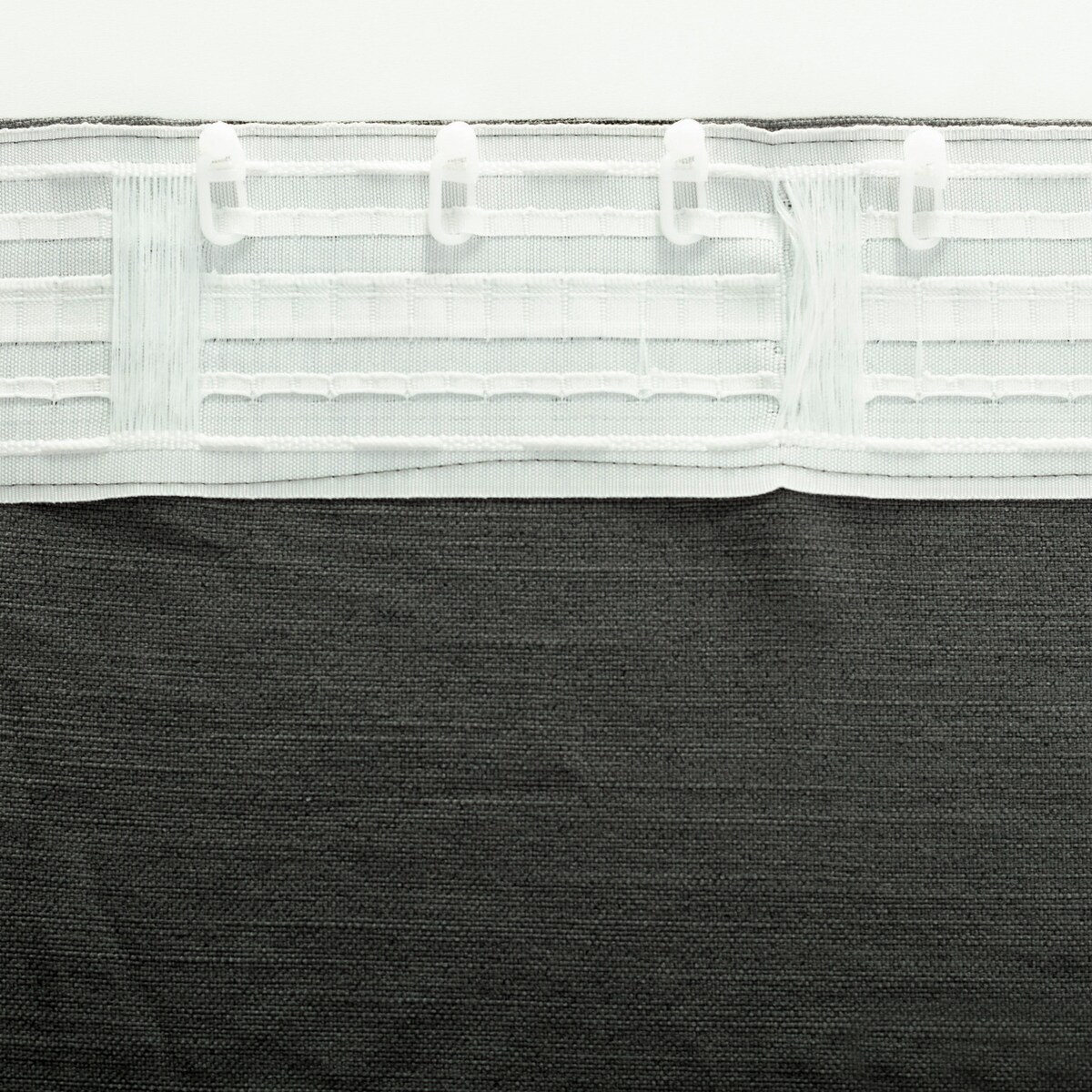 Zasłona BASIC na taśmie marszczącej 140x300 cm grafitowy 1 szt. 140x300 szary-czarny