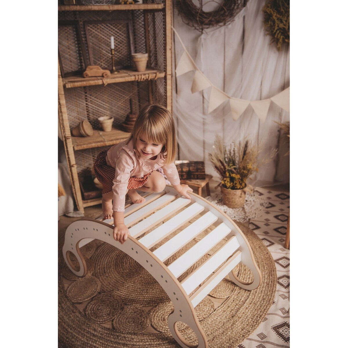 Drewniany Bujak Montessori + Poduszka Różowa