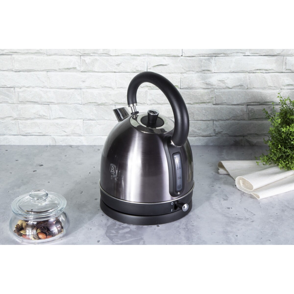 Czajnik elektryczny 1.8L BERLINGER HAUS Carbon Pro