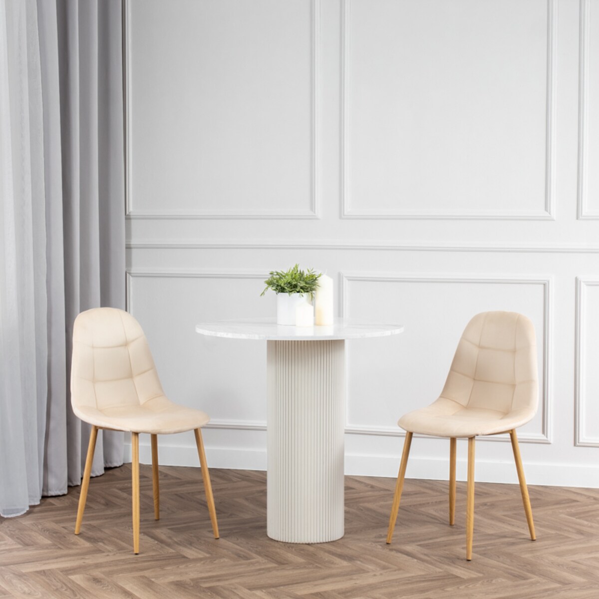 Krzesło tapicerowane welurowe beżowe do salonu jadalni pikowane