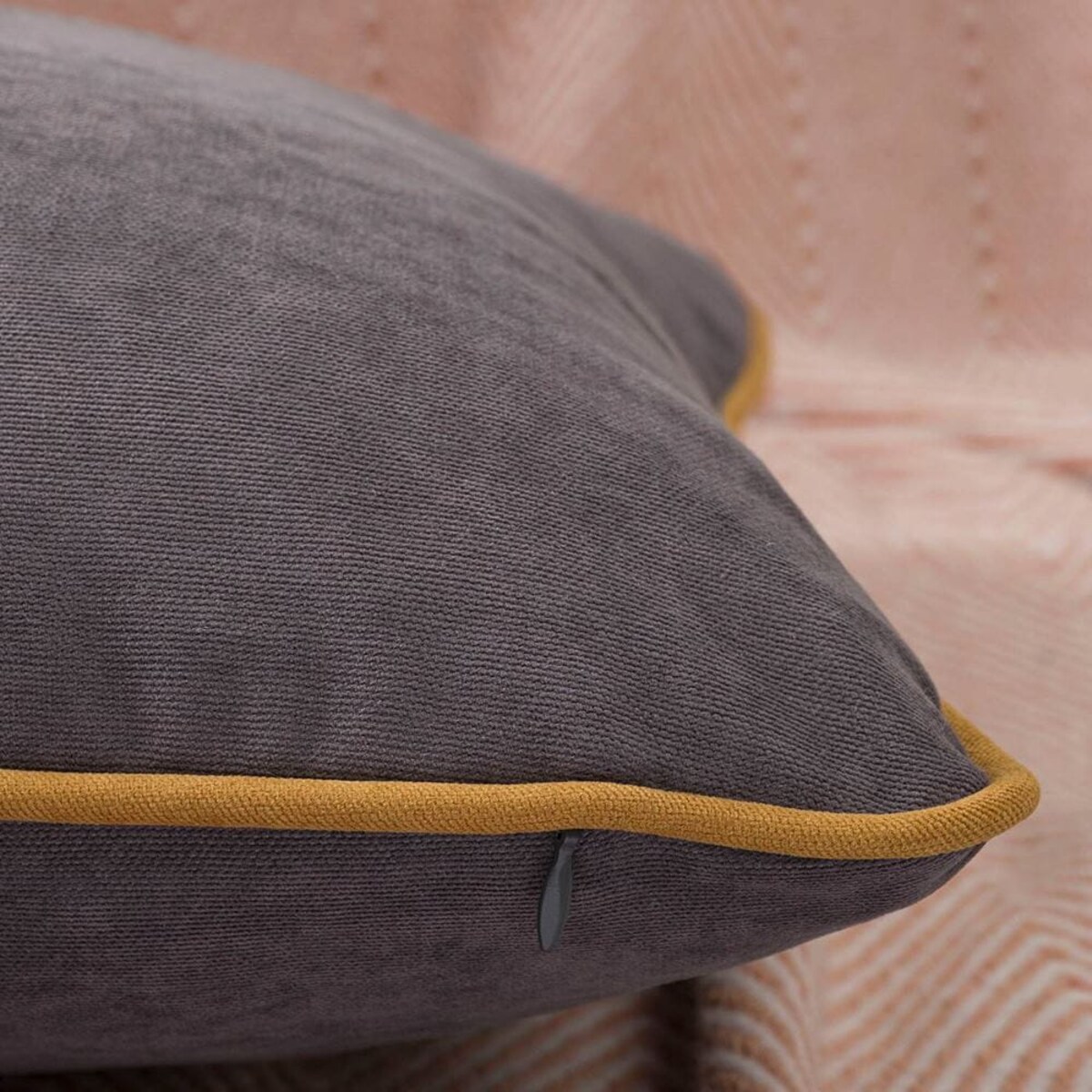 Poszewka dekoracyjna 40x40 szara, z lamówką