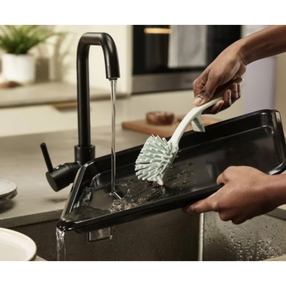 Szczotka do naczyń Edge Sage, 7 x 29 x 5 cm, Joseph Joseph