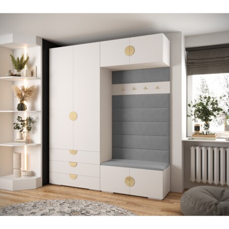 Kosz pleciony z trzciny z pomponikami 40 cm