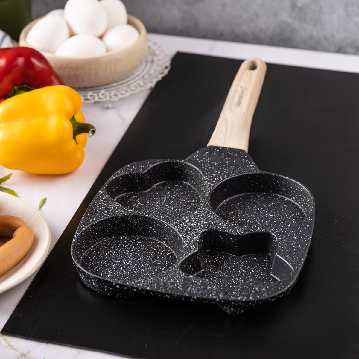 Patelnia marmurkowa 4 w 1 do naleśników jajek placków pancake 18cm CZARNA KLAUSBERG