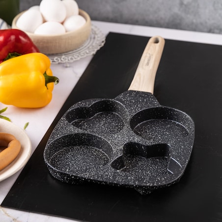 Patelnia marmurkowa 4 w 1 do naleśników jajek placków pancake 18cm CZARNA KLAUSBERG