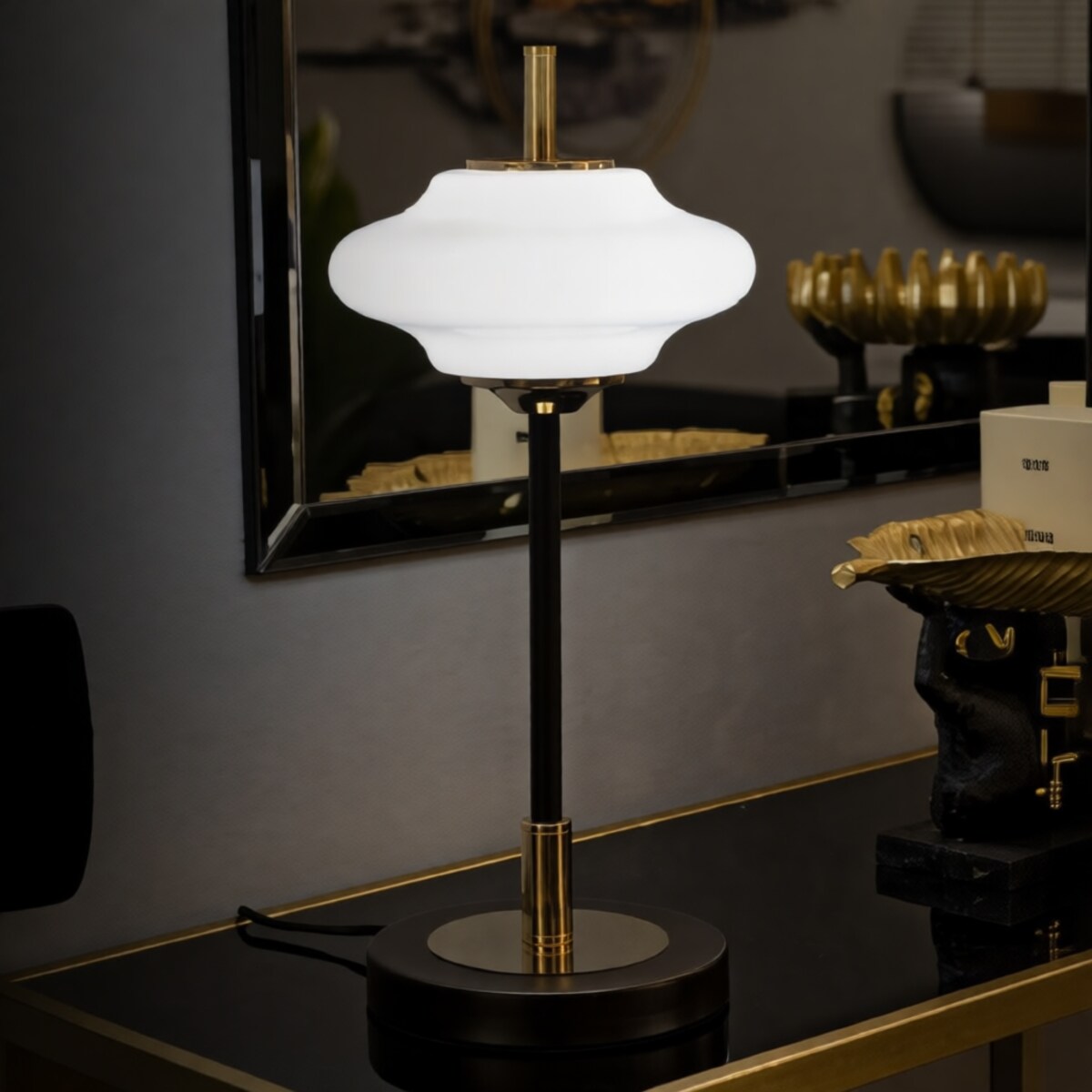 Lampa stołowa Vintage, kolor złoty, czarny i biały, żelazo i szkło, 22 x 22 x 46 cm, 1 x E14, do salonu i sypialni, Mauro Ferretti