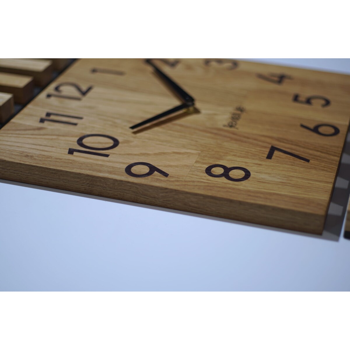 Dębowy panel Zegar w Lamelach 155x30cm