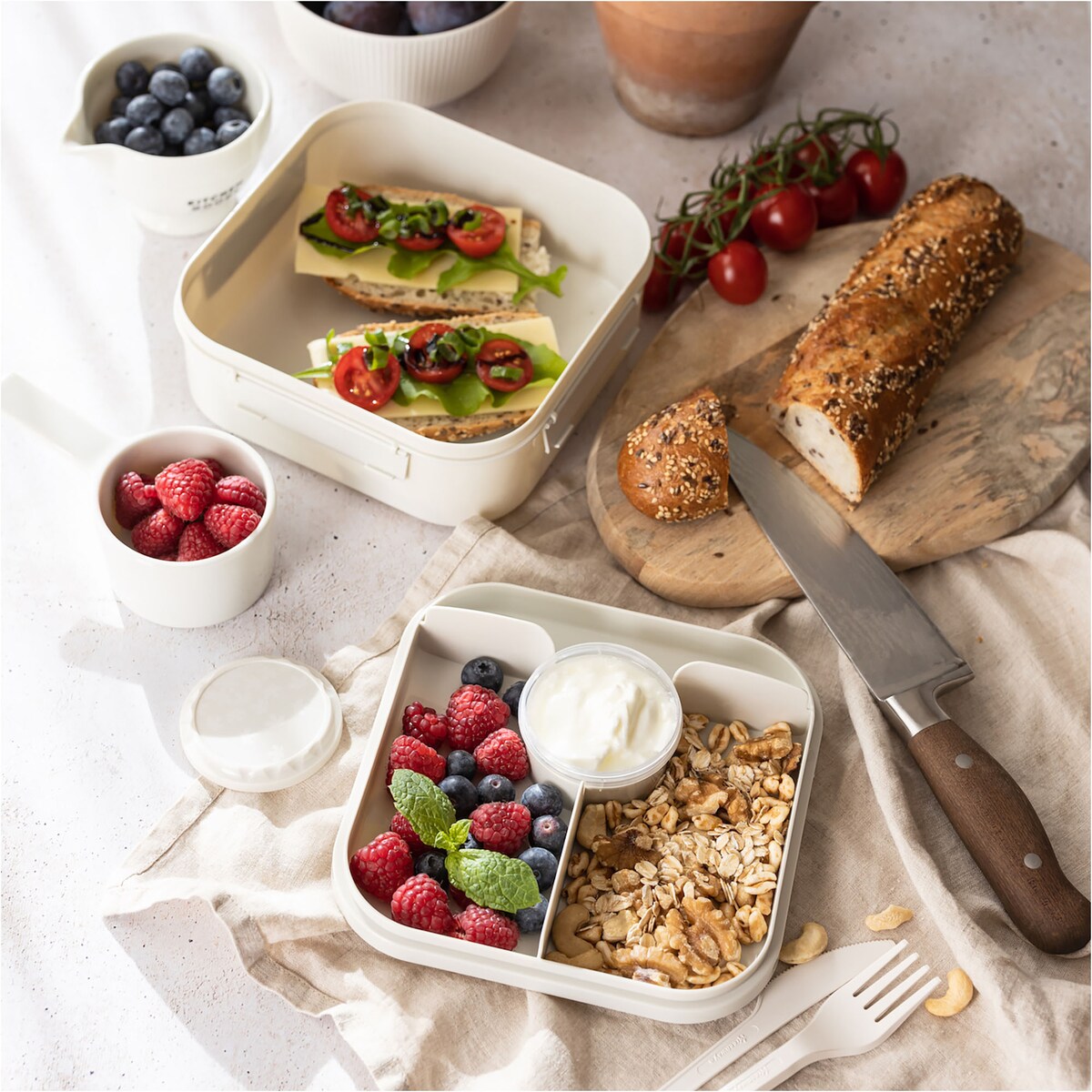 Pojemnik Śniadaniowy Plastikowy Śniadaniówka Lunch Box 1.6 L Biały