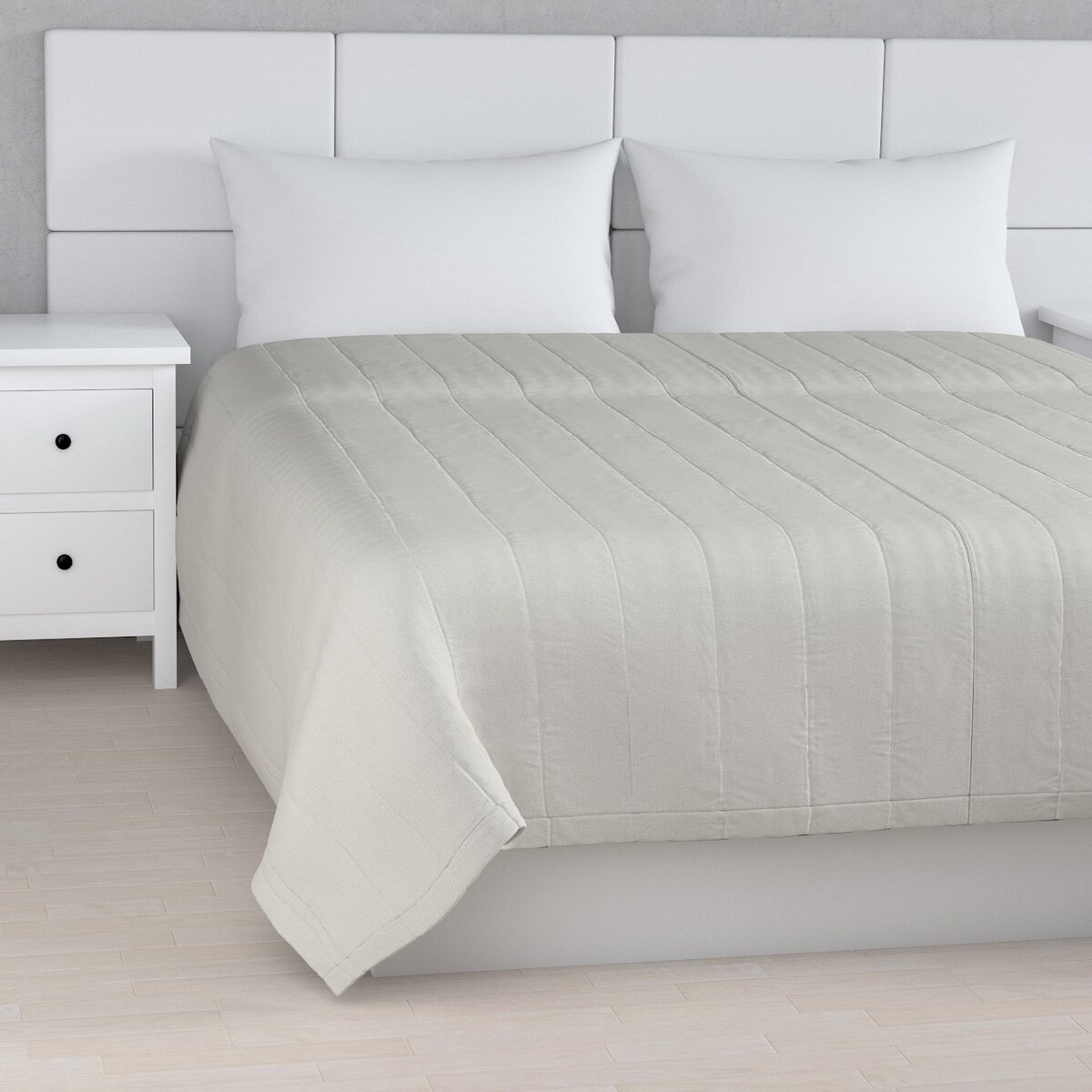 Narzuta pikowana w pasy 130x210 jasny popiel