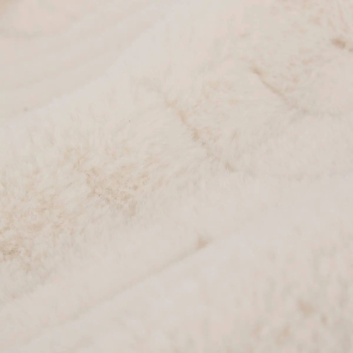 Poduszka pluszowa, futrzana, kremowa, 45x45 cm, Arka