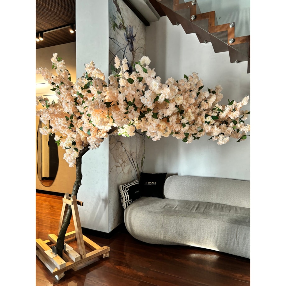 Drzewo kwitnącej wiśni z herbacianymi kwiatami na naturalnym pniu 220 cm