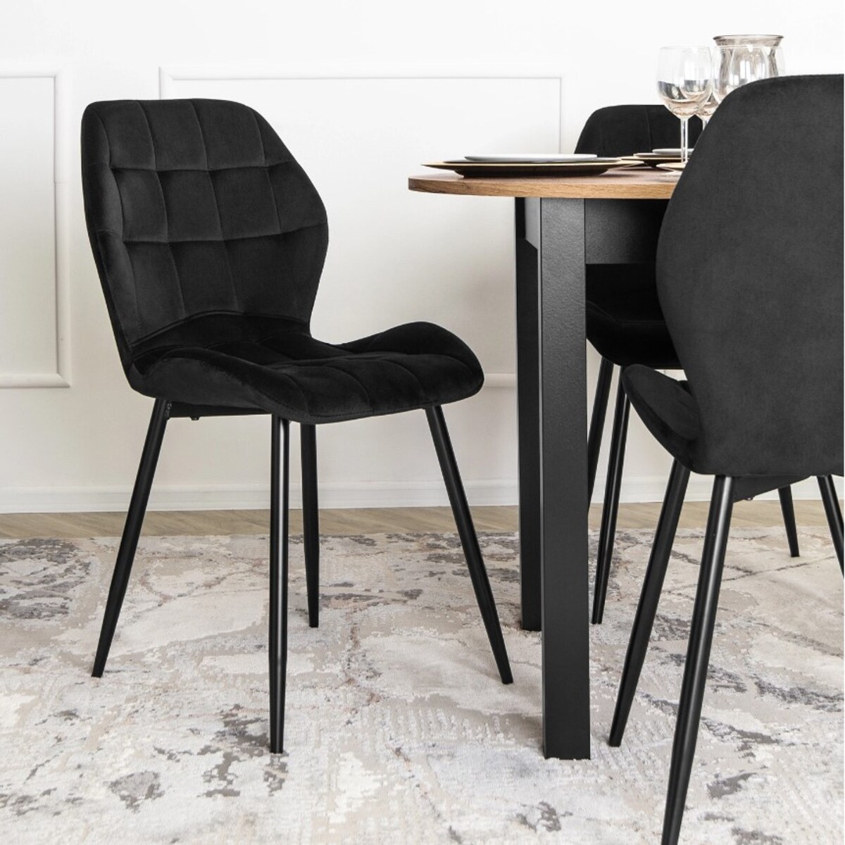 Krzesło Tapicerowane Do Salonu Jadalni Pikowane Czarne LUCKY