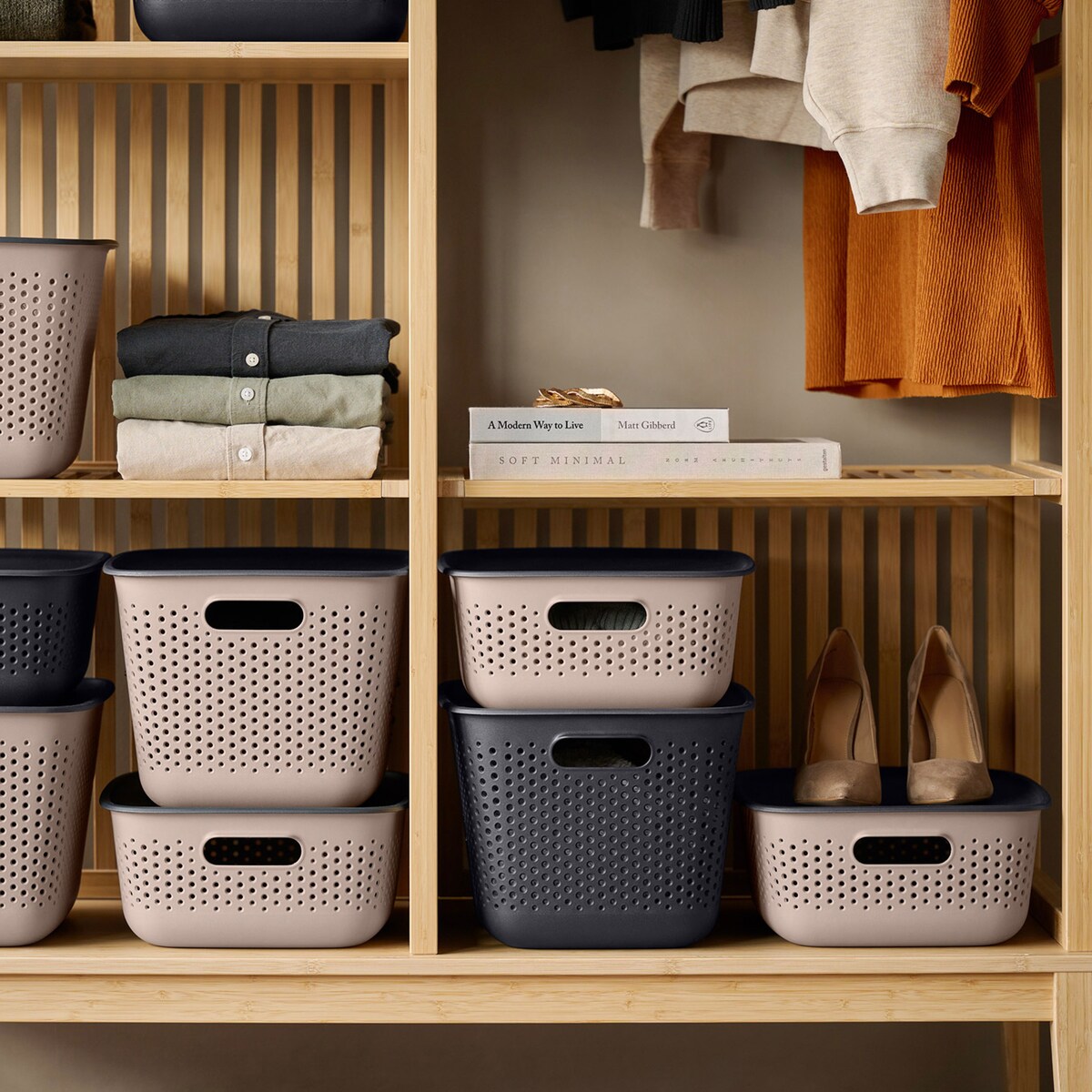 Pojemnik Plastikowy Ażurowy Pudełko Plastikowe Zamykany Z Pokrywką Box 17 L