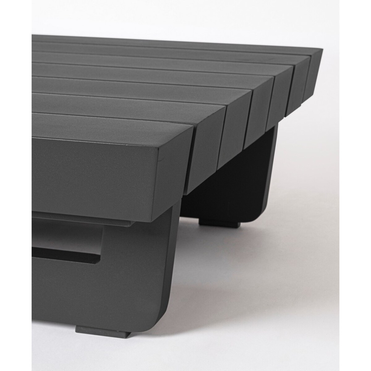 BIZZOTTO stolik ogrodowy INFINITY 73,5 ciemny szary