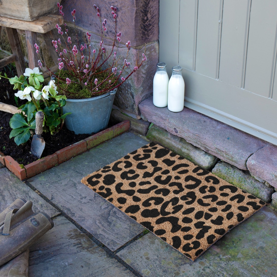 Leopard print doormat